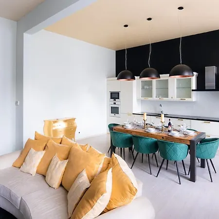 Central 4 Bedrooms Munich *